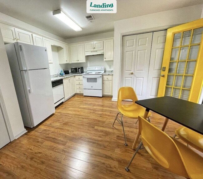 Building Photo - 700 3rd St NE