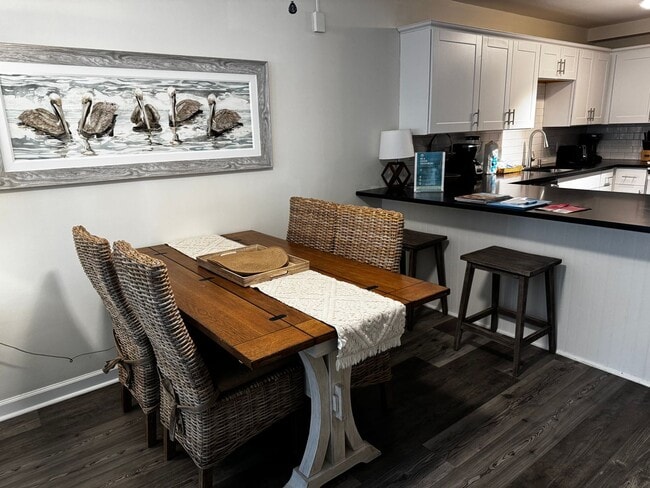 Building Photo - Remodeled First Floor Oceanwalk Condo- Furnished