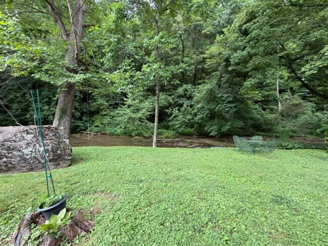 Building Photo - 3 or 4 Bedroom / 3.5 Bath Condo Kingsport, TN 37663