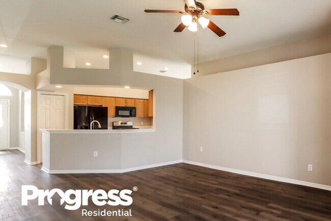 Building Photo - 4525 Roundview Ct