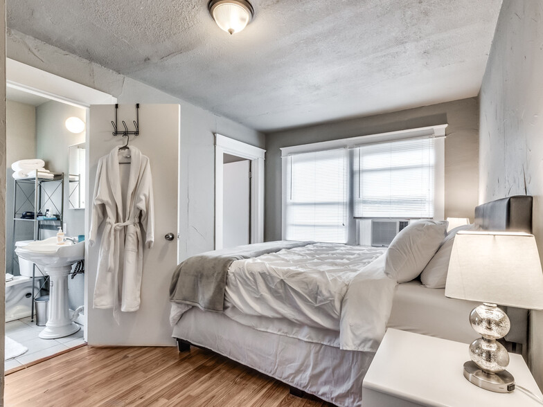 Bedroom 2 - 529 NW 32nd St
