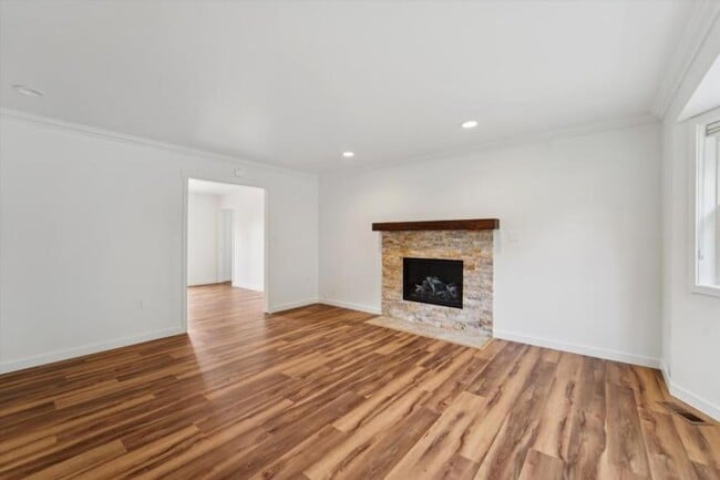Building Photo - 4 bedroom in Snohomish WA 98290