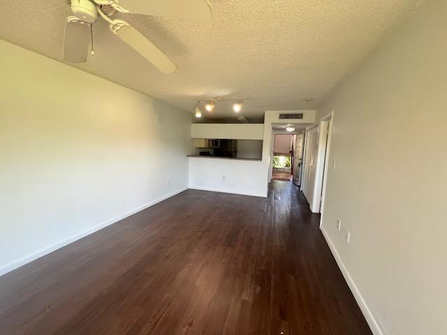 Building Photo - 9875 Nob Hill Ct