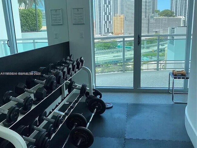 Building Photo - 350 S Miami Ave