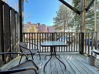 Building Photo - 35 Magnolia Ave