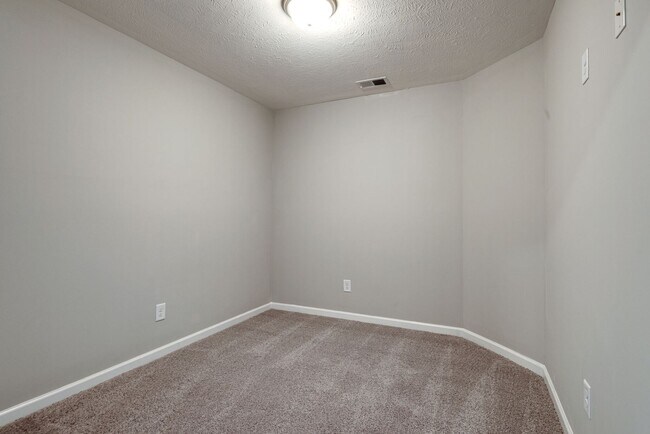 Building Photo - 305 Moshe Feder Wy