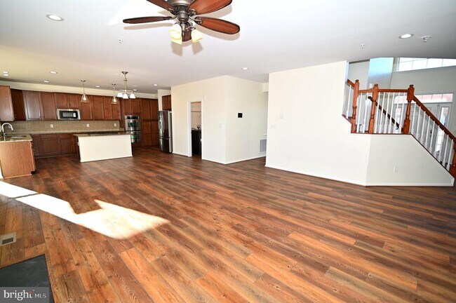 Building Photo - 7001 Chaptico Ct
