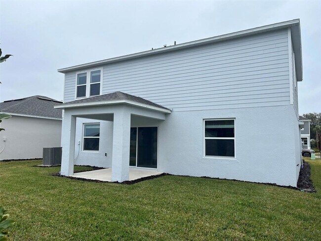 Building Photo - 325 River Front Way