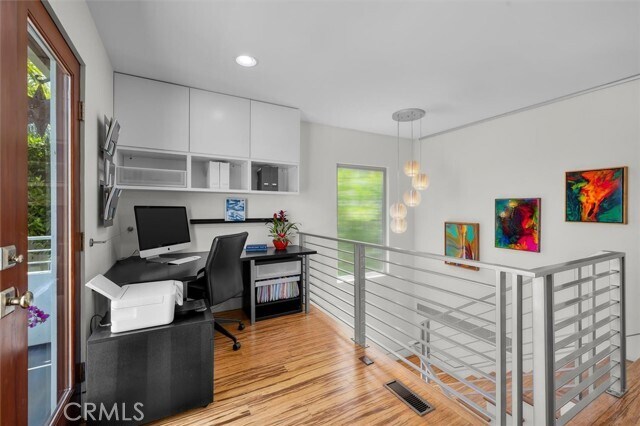 Building Photo - 330 Calle de Arboles