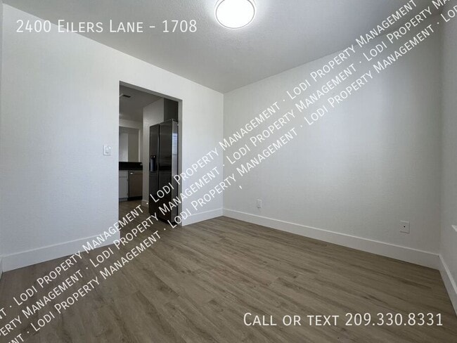 Building Photo - 2400 Eilers Ln