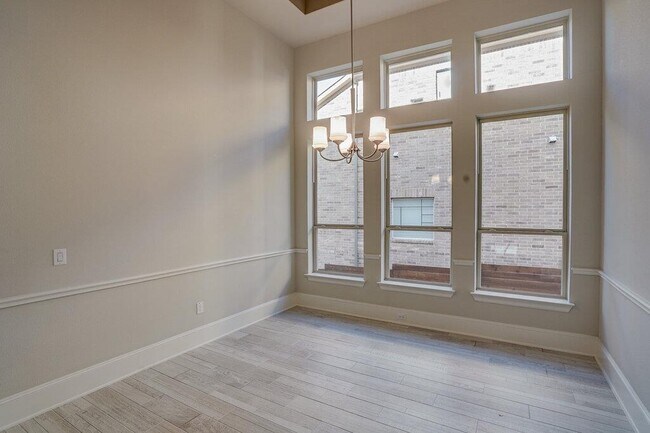 Building Photo - 16916 Sanglier Dr