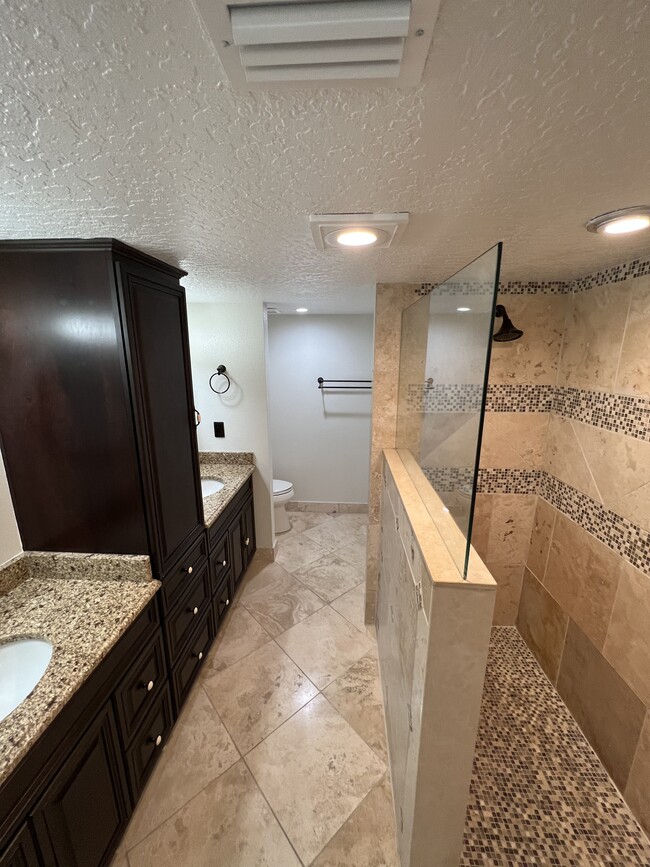 Building Photo - 995 N Highway A1A