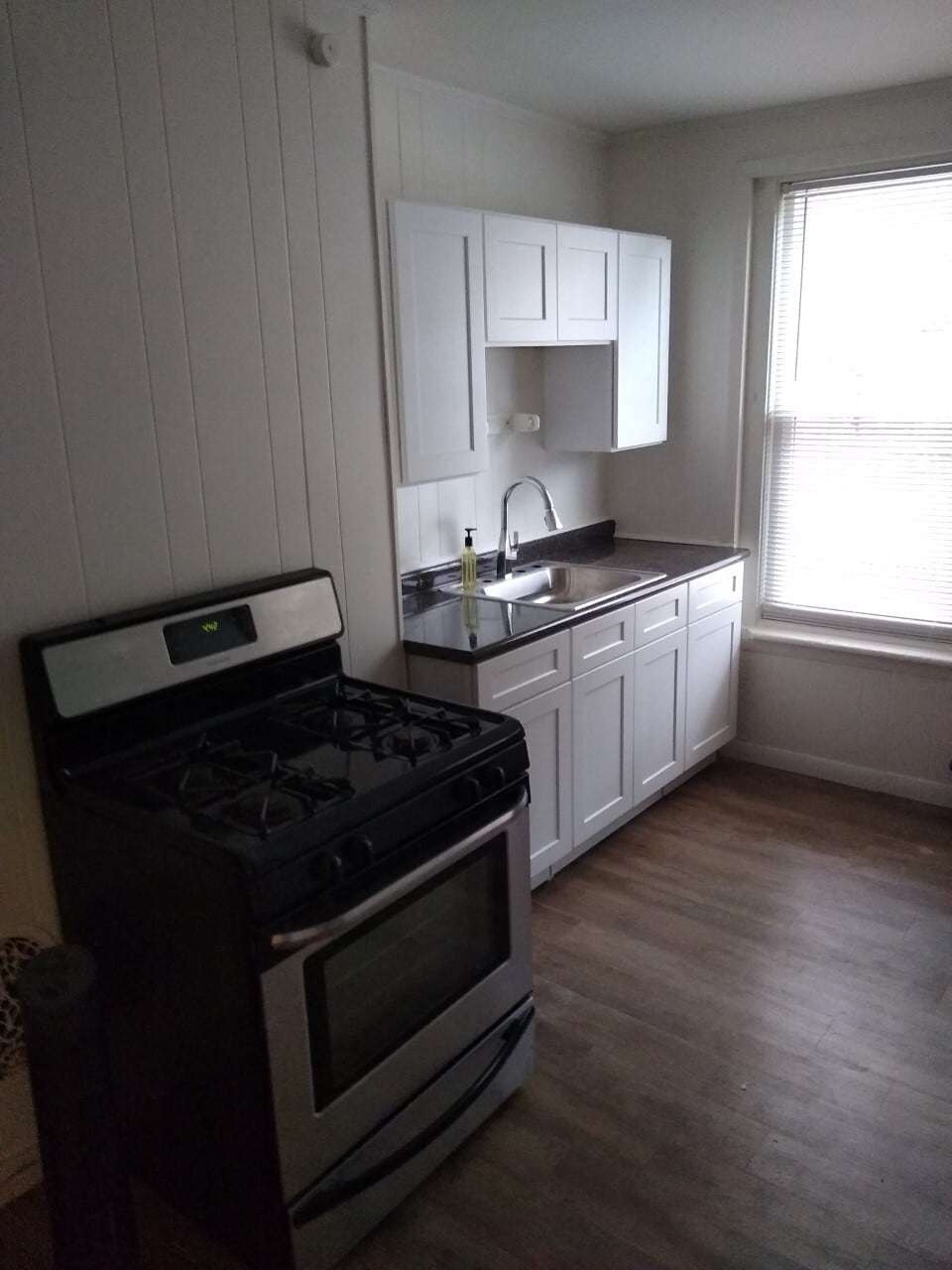 Building Photo - 913 Kellogg Ave