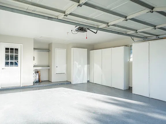 Building Photo - 9083 Prestonview Dr