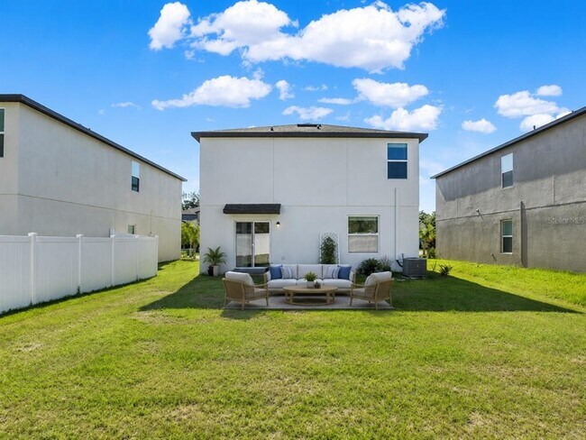 Building Photo - 6213 Back Forty Lp