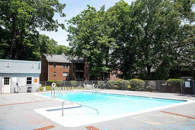Building Photo - 7 Louisburg Square