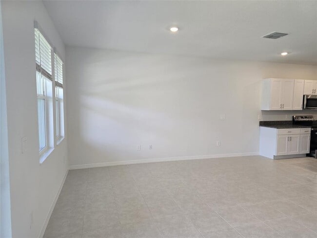 Building Photo - 10810 Ft White Ct