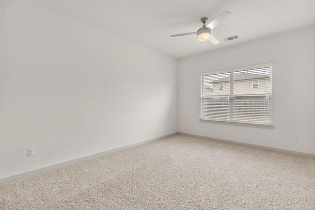 Building Photo - 117 New Hampton Wy