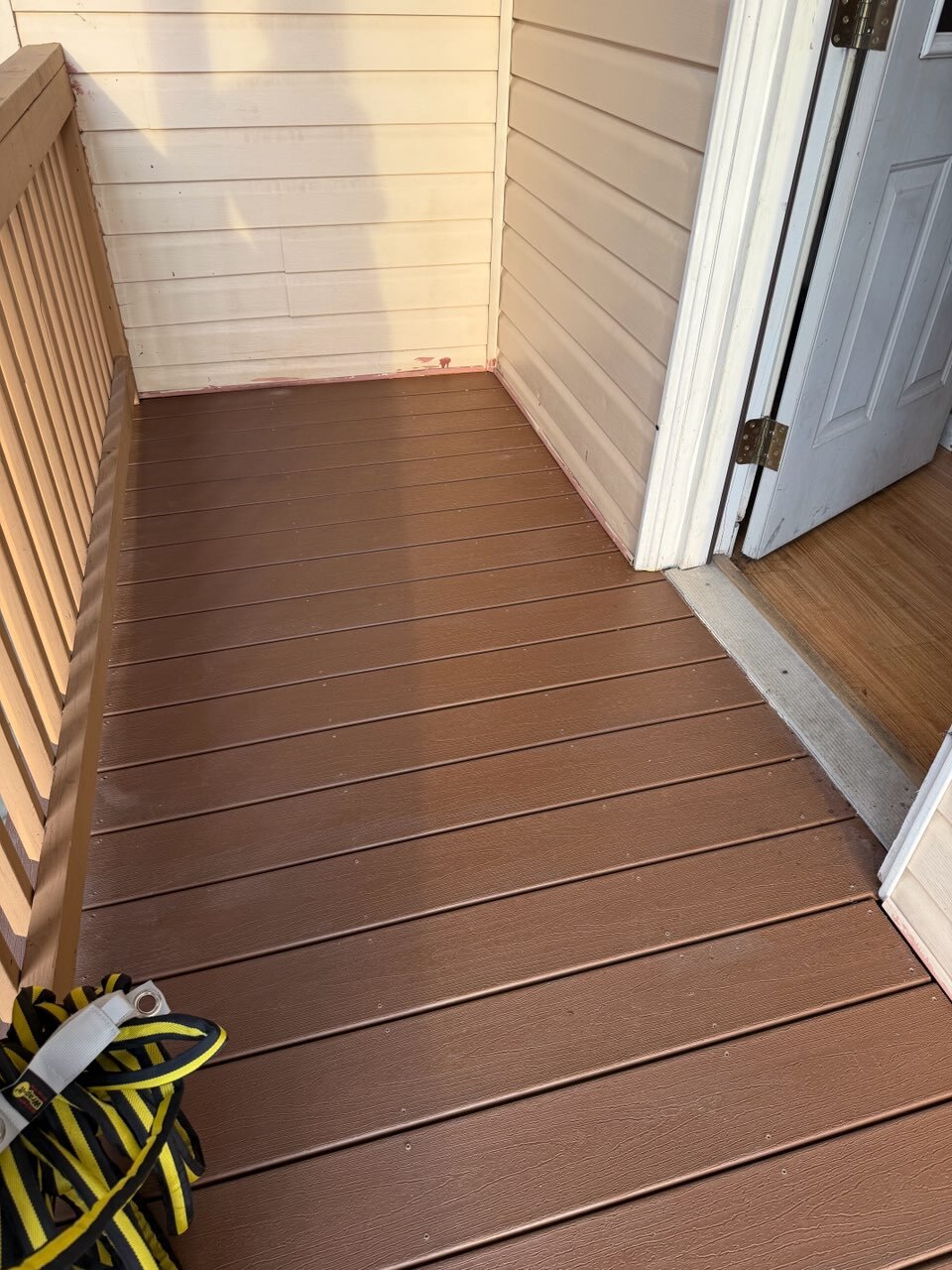 Deck - 3313 Ward St