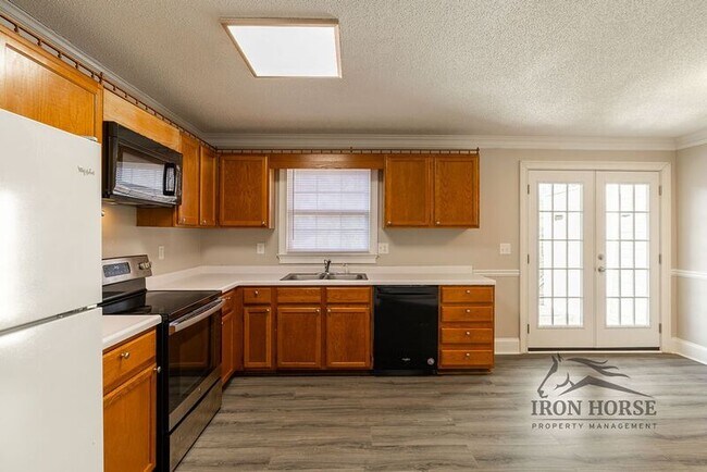 Building Photo - 116 Barrington Dr