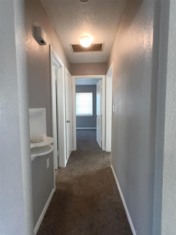 Building Photo - 212 W Rose Dr