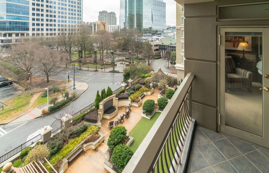 Building Photo - 3334 Peachtree Rd NE