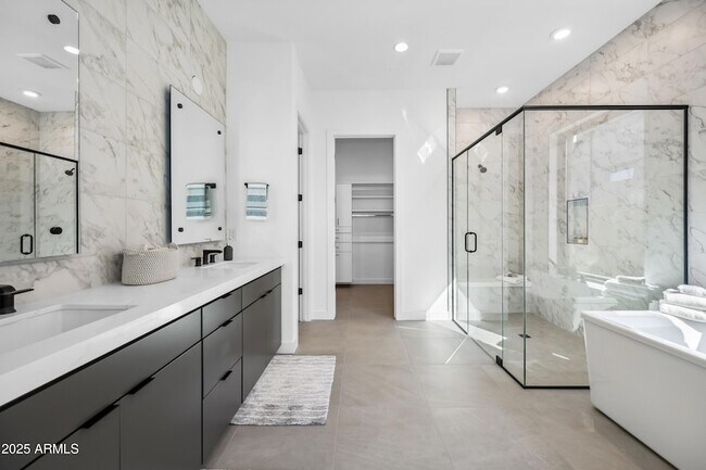 Building Photo - 12746 E Casitas Del Rio Dr