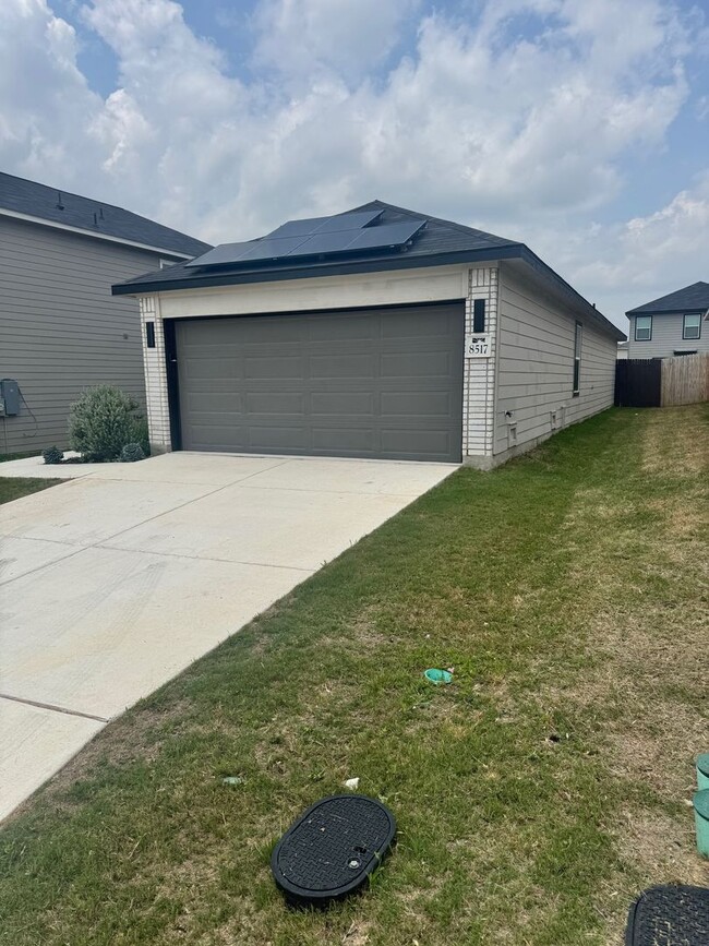 Building Photo - A Miust See! New & Modern - 1 Story - 3/2 ...