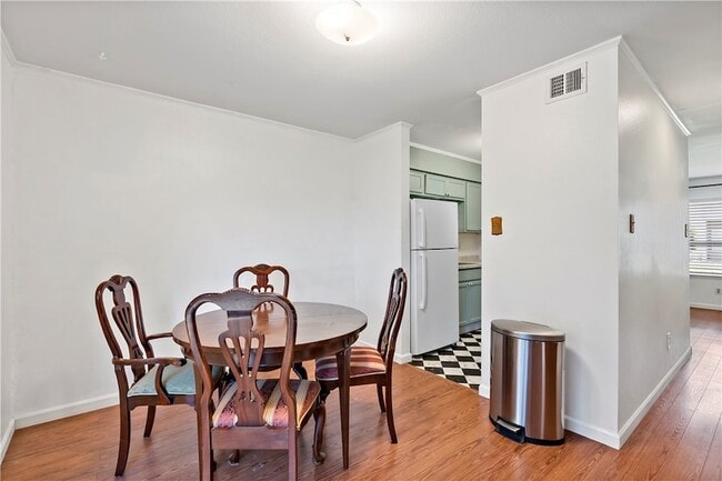 Building Photo - 1900 Dartmouth St