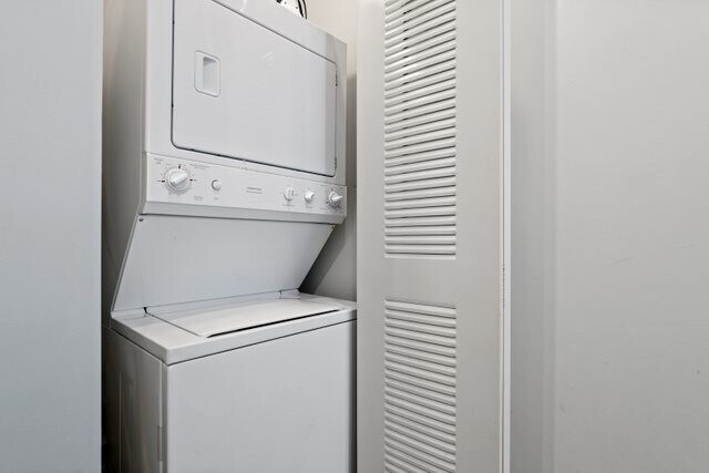 Building Photo - 940 N Crosby St