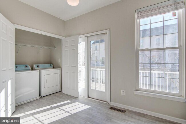 Building Photo - 42797 Flannigan Terrace