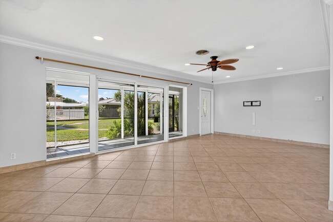 Building Photo - 2757 NE 29th Ave