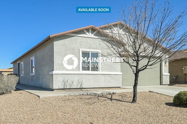 Primary Photo - 5011 E Fishhook Ct
