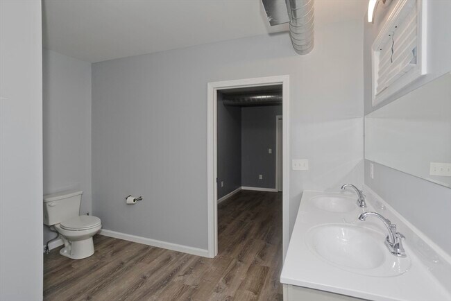 Building Photo - 27 Charbonneau Terrace