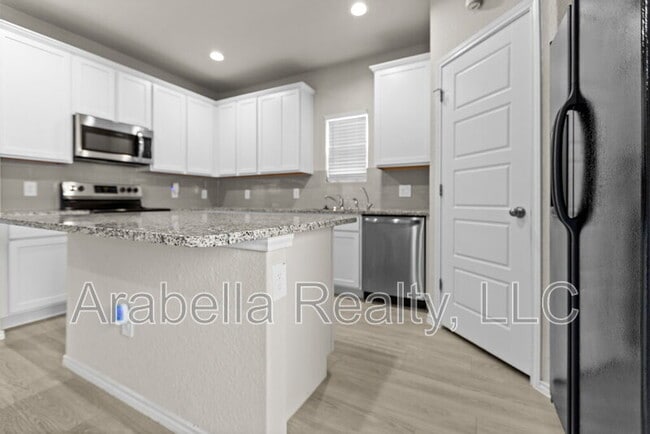 Building Photo - 14550 Open Range Rd
