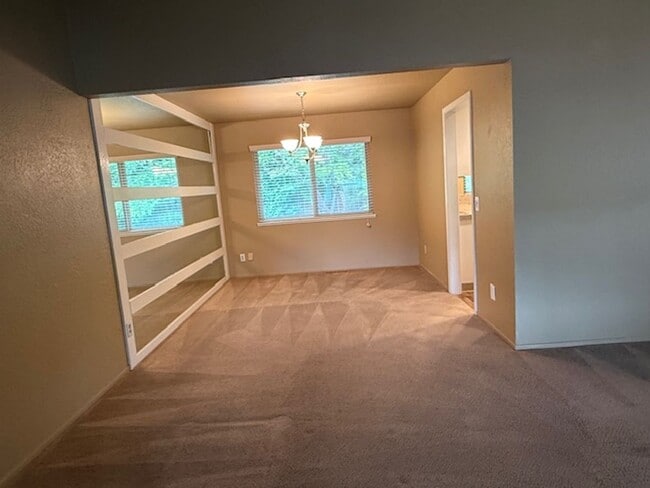 Building Photo - OPEN HOUSE this Wednesday 5pm-6:30pm - Private Redwood Setting | 4BR Home with Family Room, Bar &...