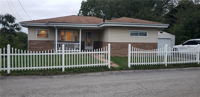 Building Photo - 87 Brown Rd