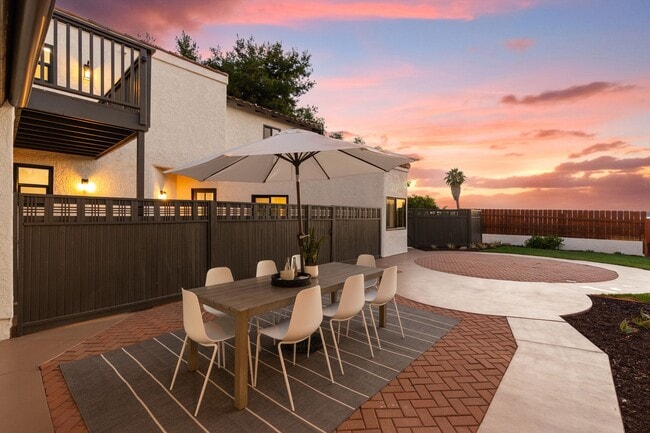 Building Photo - 6801 El Fuerte St