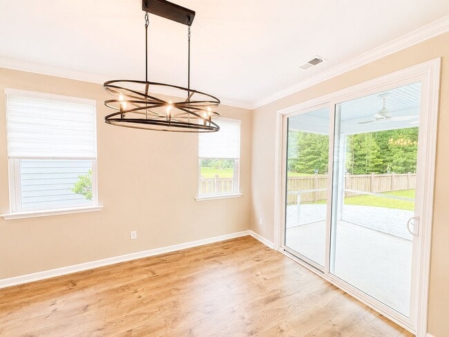Building Photo - 119 Cherry Grv Dr