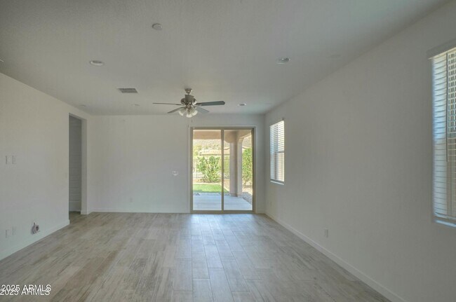 Building Photo - 12542 W Cassia Trail