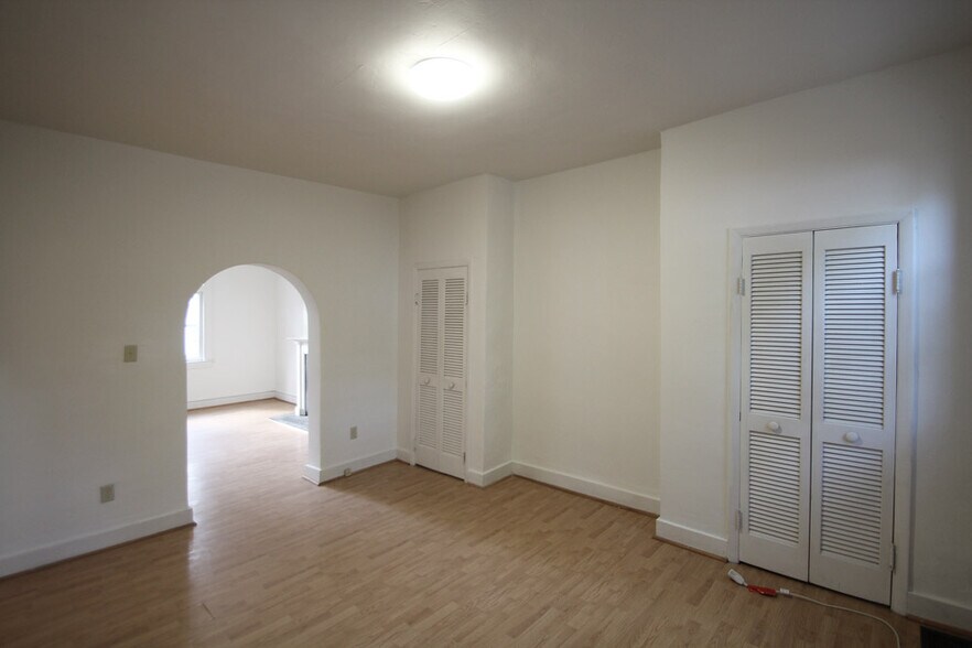 Building Photo - 513 Mifflin Ave