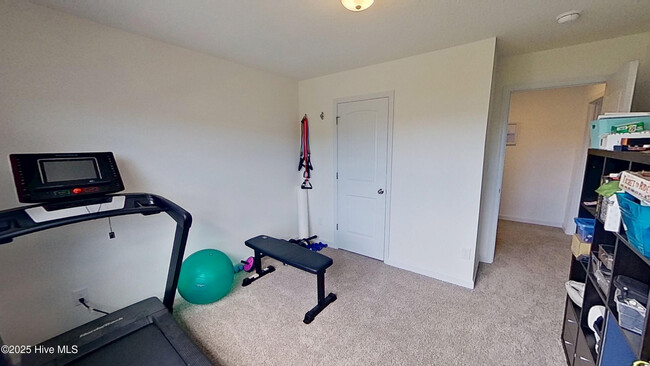 Building Photo - 837 Tuscarora Trl
