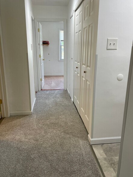 Building Photo - 36 Winged Foot Ln