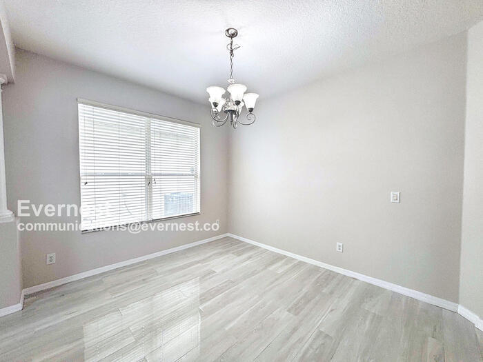 Building Photo - 9019 Edenshire Cir