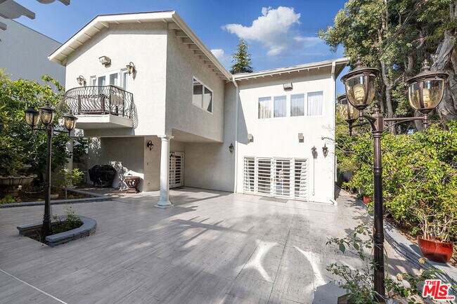 Building Photo - 1417 Edris Dr