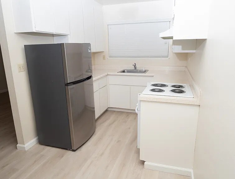 Building Photo - 5502 Camden Ave