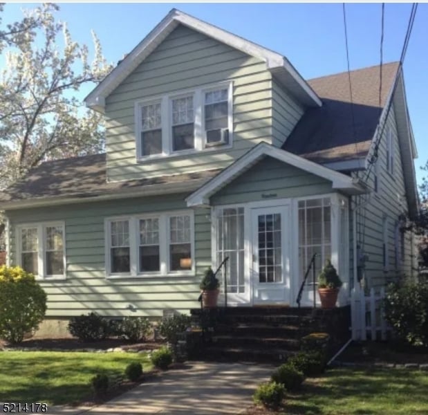 Primary Photo - 19 Harding St