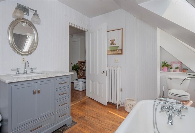 Building Photo - 3 Pell St