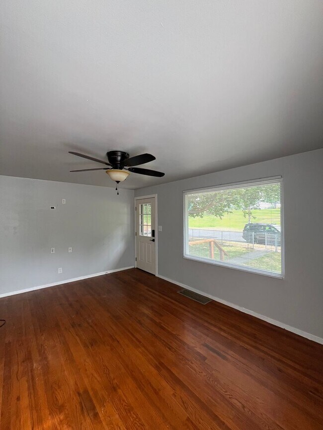 Building Photo - North Spokane Gem!! Coming soon!