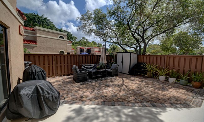 Building Photo - 8248 Severn Dr